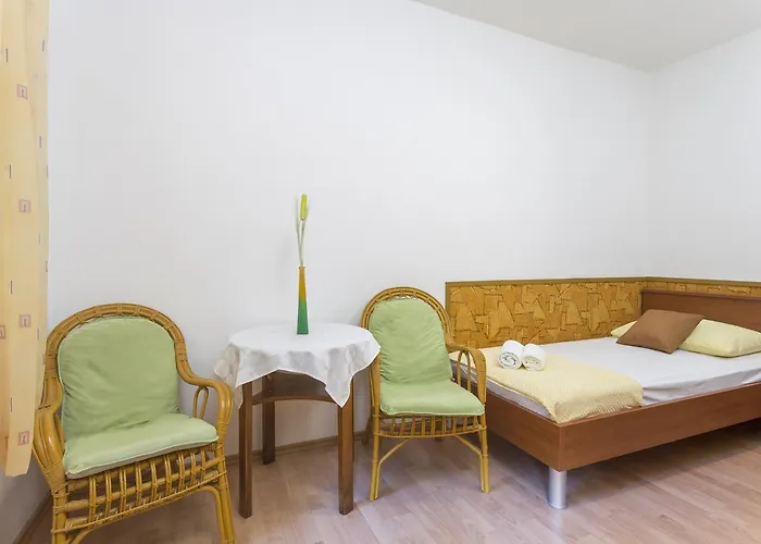 Luna Apartment *